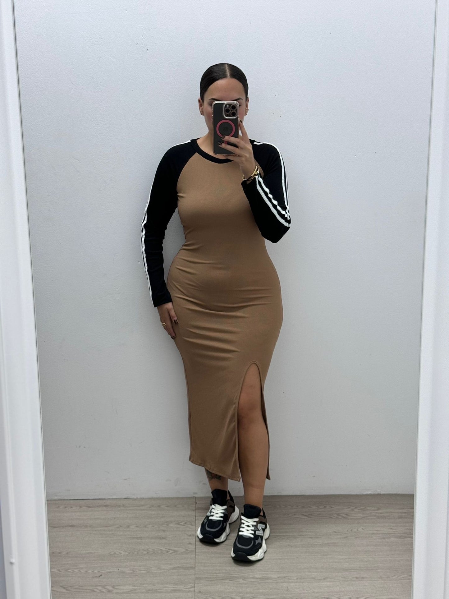 Vestido Deportivo Beige