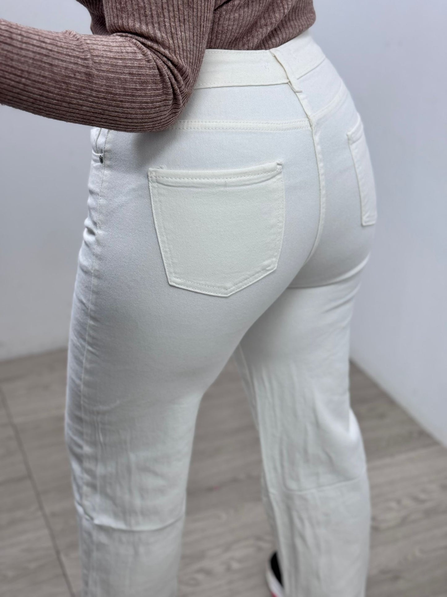 Pantalón Vaquero Blanco Roto